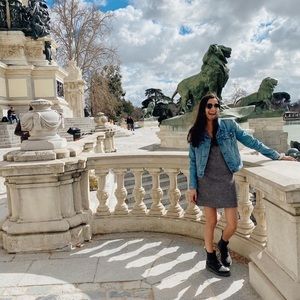 Meet your Posher, Angie